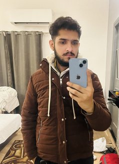 Karan - Male escort in New Delhi Photo 3 of 3