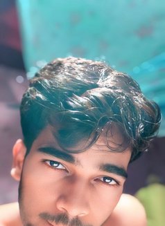 Karan 3 - Male escort in Jaipur Photo 1 of 8