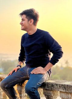 Moment Maker - Male escort in Mumbai Photo 2 of 6