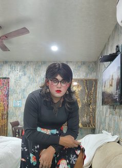 Yasmin Khan Ladyboy - Transsexual యాక్టర్ in New Delhi Photo 2 of 6