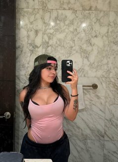 Elena - escort in Mumbai Photo 3 of 4