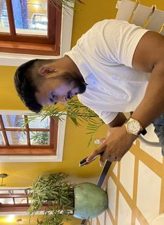Shubh - Male escort in New Delhi Photo 4 of 4