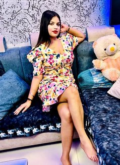Bangalore Escorts Service and Cell Girl' - এস্কর্ট in Bangalore Photo 1 of 2