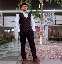 Vivek - Male escort in Gurgaon