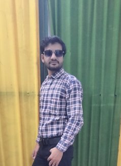 Shivam Kishor - Male massage in Noida Photo 2 of 2